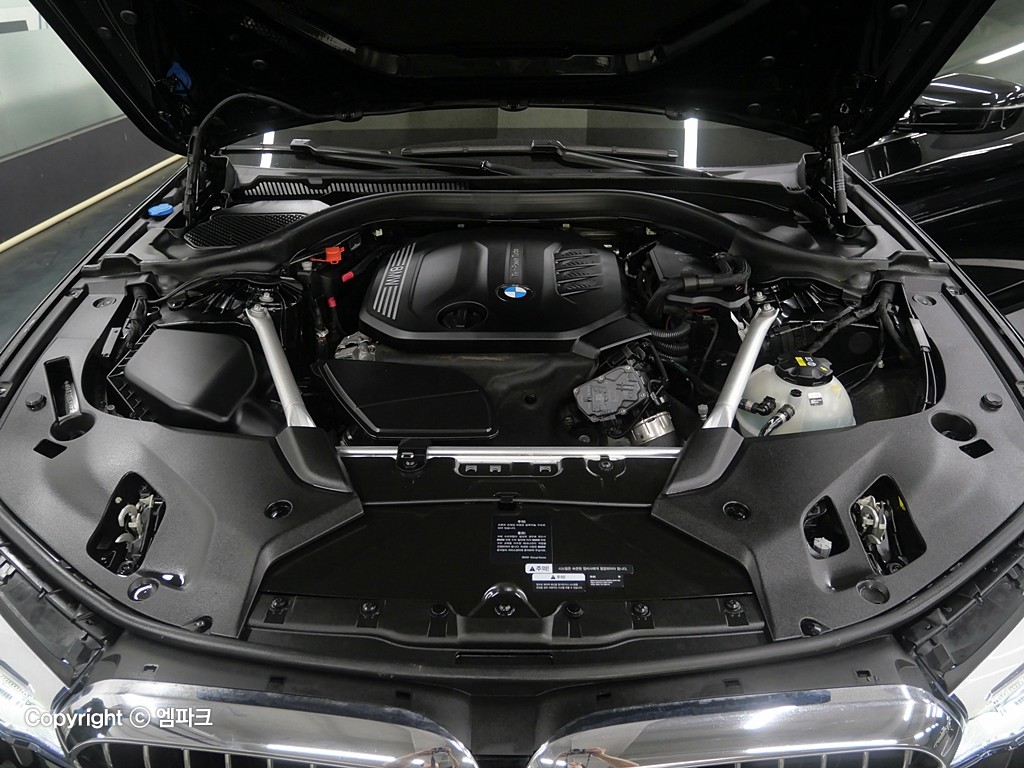 2020 BMW 5 SERIES (7Gen) 