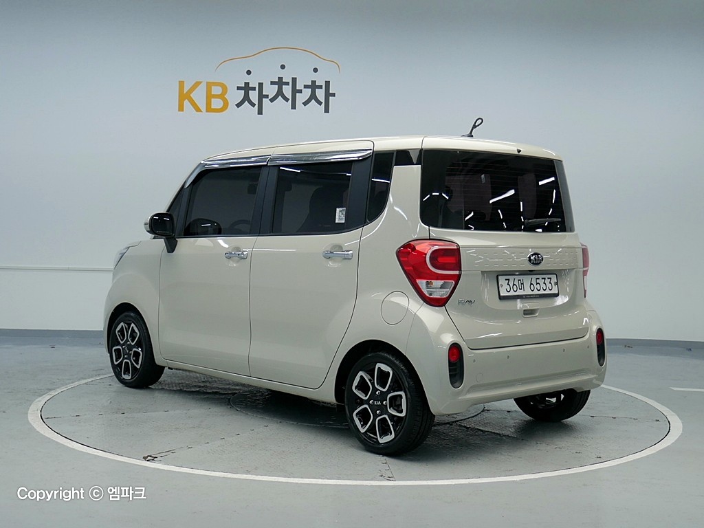 2018 KIA THE NEW RAY 1.0 gasoline luxury