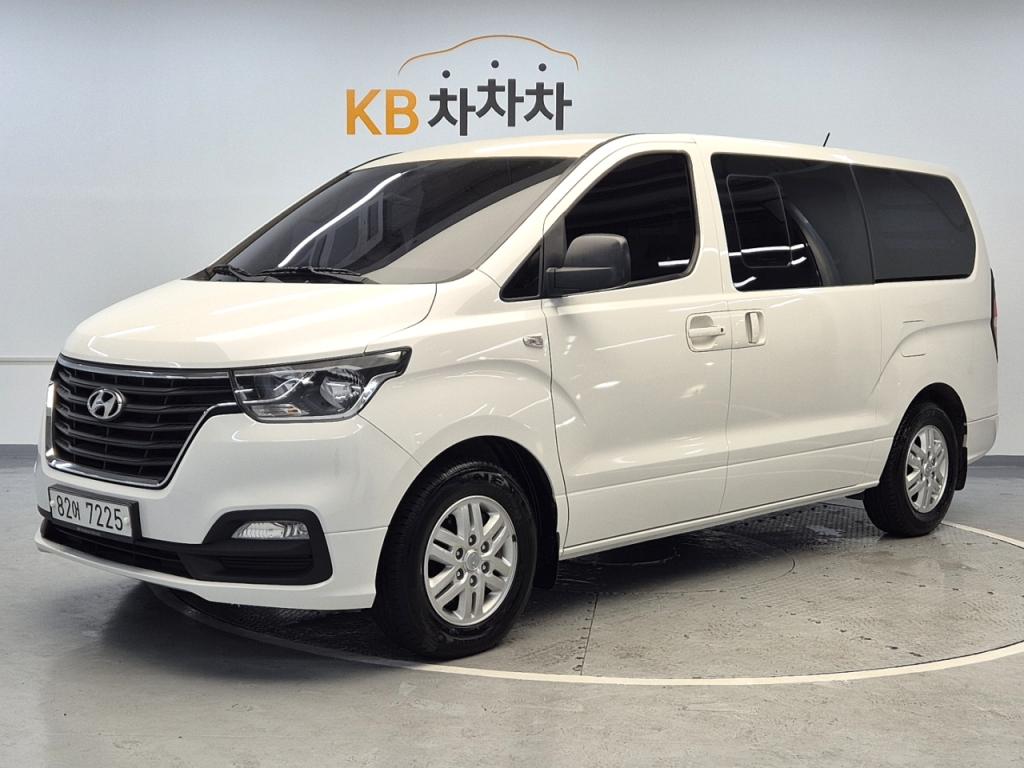 2019 HYUNDAI THE NEW GRAND STAREX 5 -seater diesel van Modern