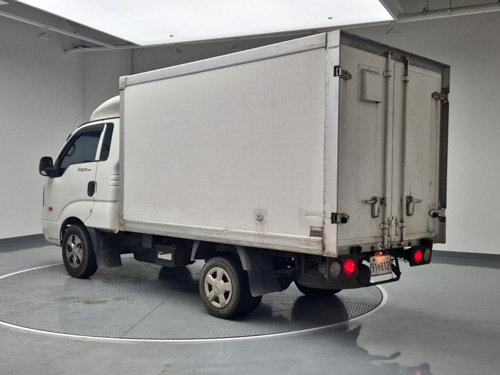 2009 KIA BONGO 3 Built -in 1 ton king cap
