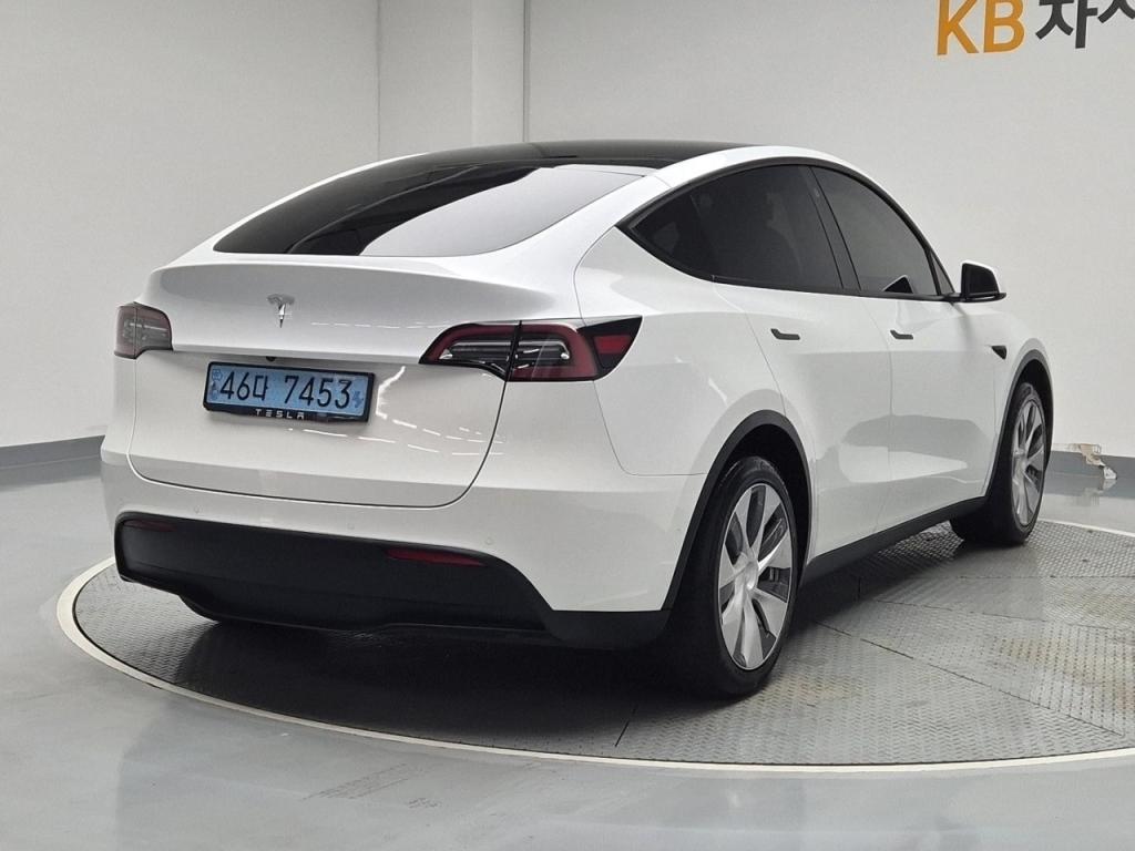 2021 TESLA MODEL Y RWD Standard Range