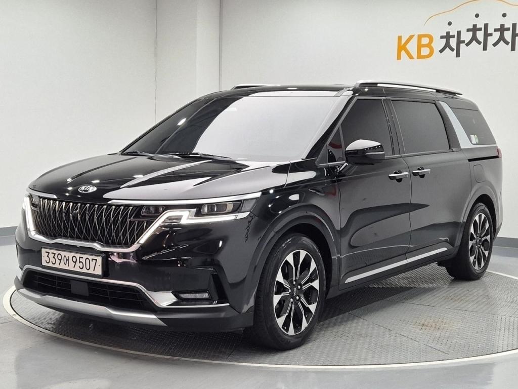 2021 KIA CARNIVAL (KA4) 9 -seater diesel nobless
