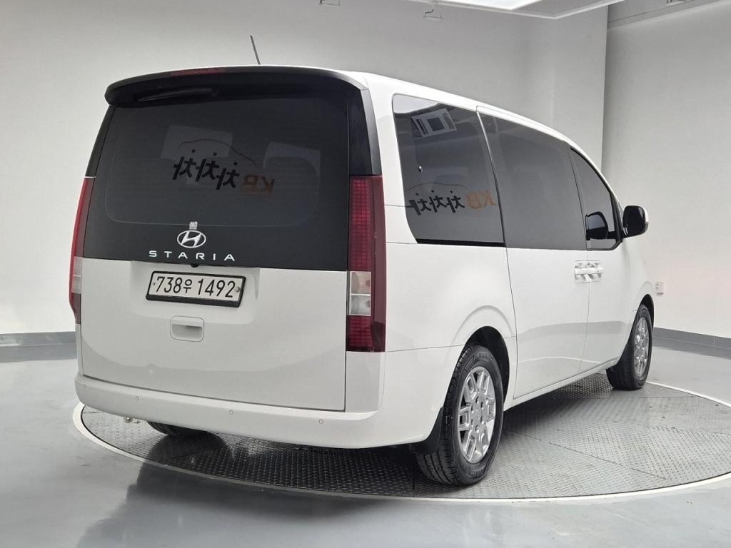 2022 HYUNDAI STARIA 2.2 Diesel Tourer 11 -seater 2WD Modern
