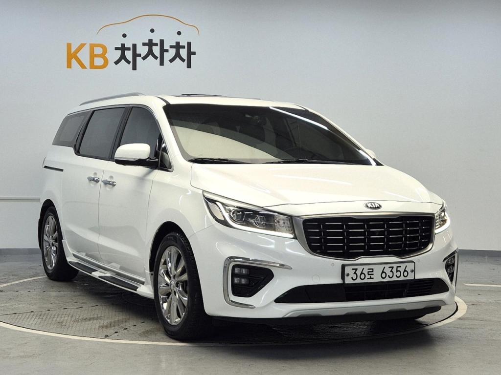 2019 KIA THE NEW CARNIVAL Limousine 7 -seater gasoline President
