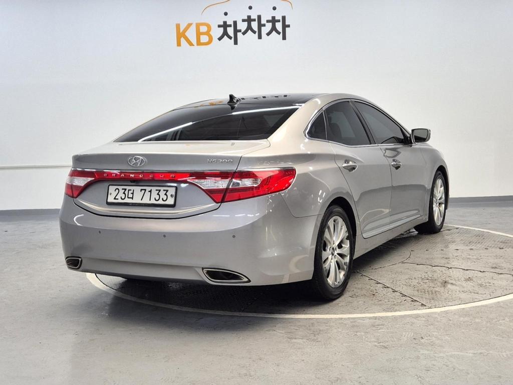 2012 HYUNDAI GRANDEUR HG 