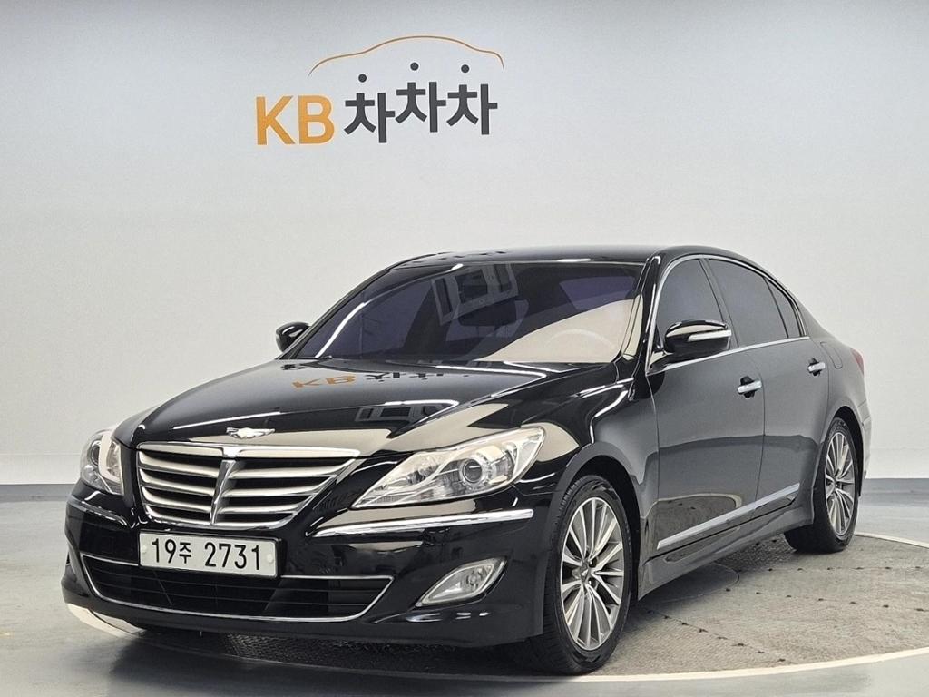 2013 HYUNDAI GENESIS 