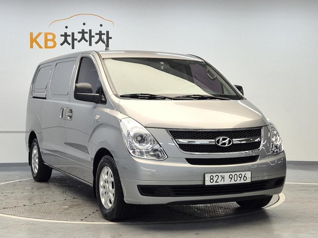 2012 HYUNDAI GRAND STAREX 