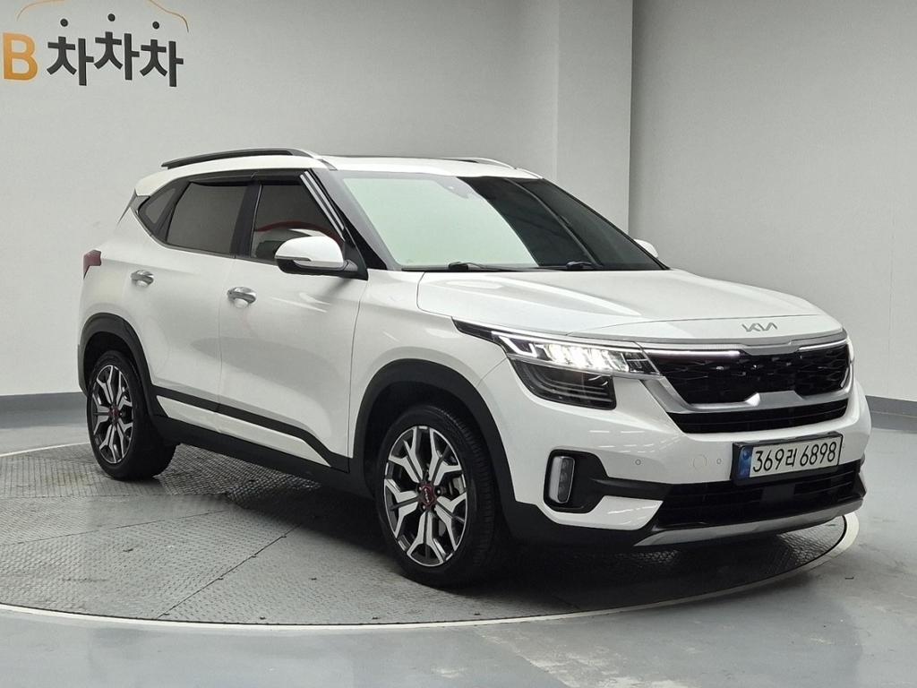 2023 KIA SELTOS 