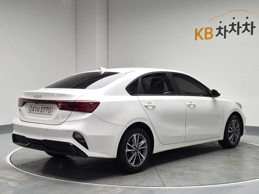 2022 KIA THE NEW K3 
