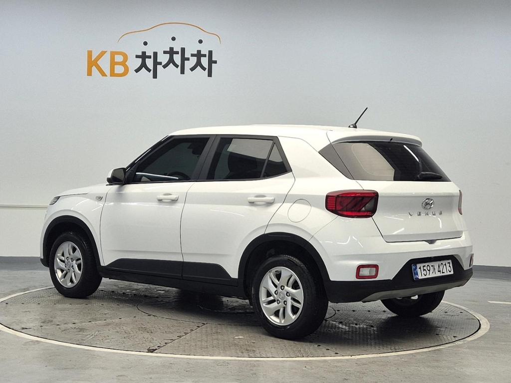 2020 HYUNDAI VENUE 