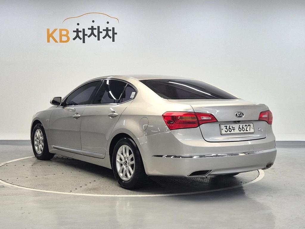 2010 KIA K7 