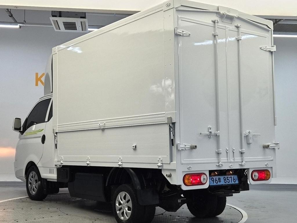 2022 HYUNDAI PORTER II ELECTRIC 