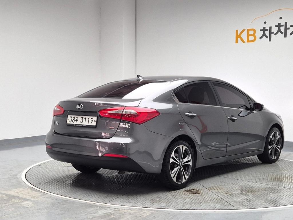 2013 KIA K3 