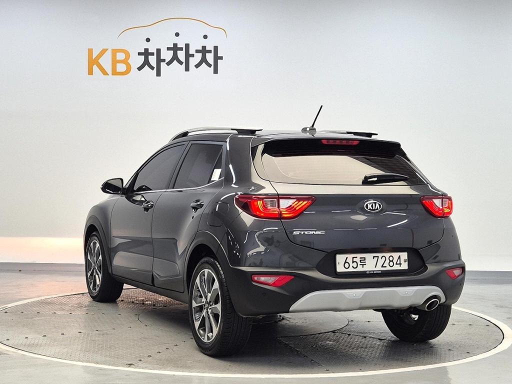 2018 KIA STONIC 