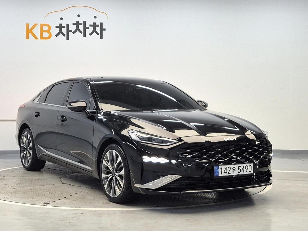 2023 KIA K8 