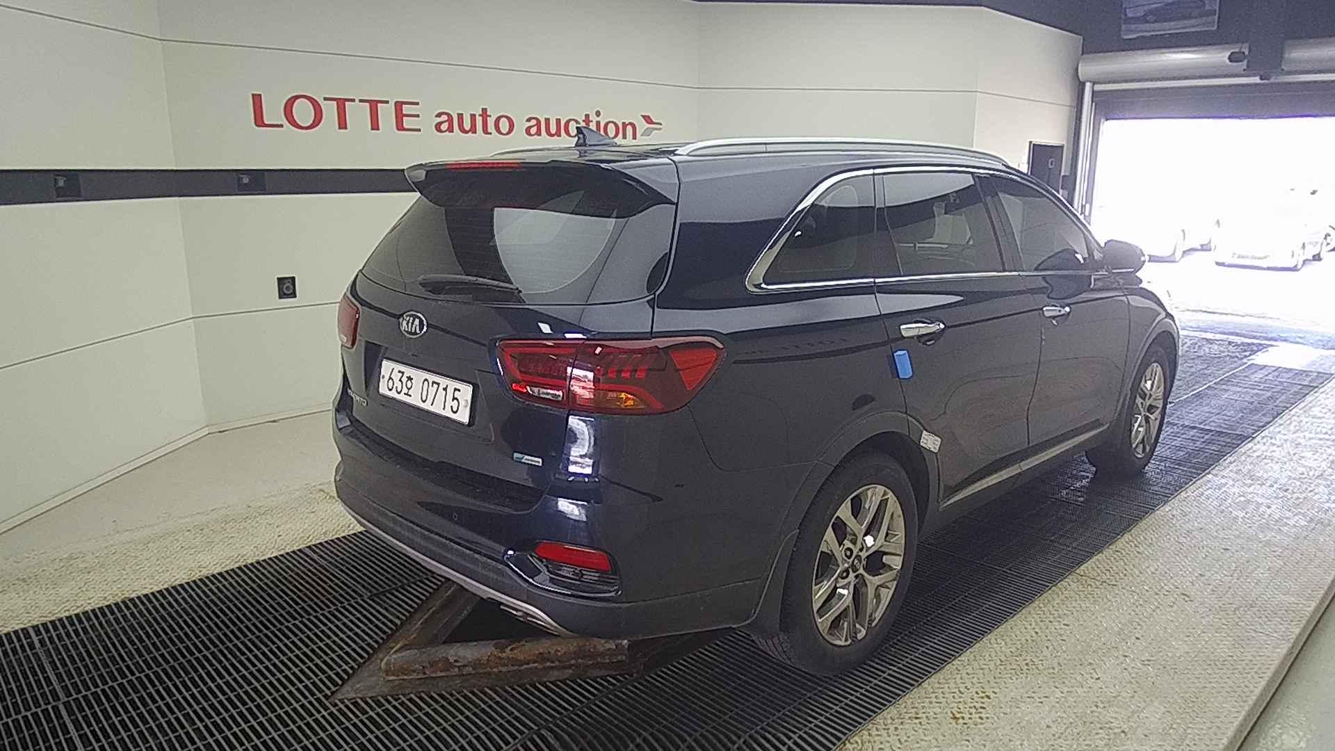 2020 KIA THE NEW SORENTO R2.0 E-VGT 2WD Master