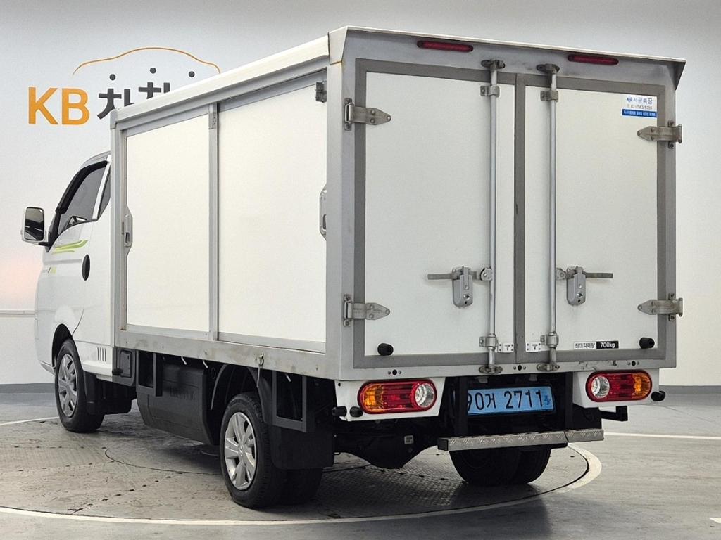 2023 HYUNDAI PORTER II ELECTRIC 