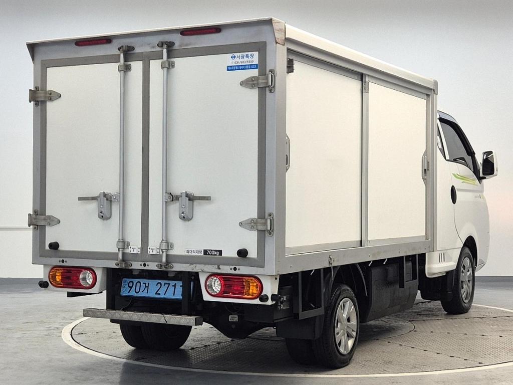 2023 HYUNDAI PORTER II ELECTRIC 