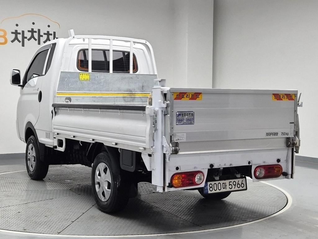 2024 HYUNDAI PORTER II 
