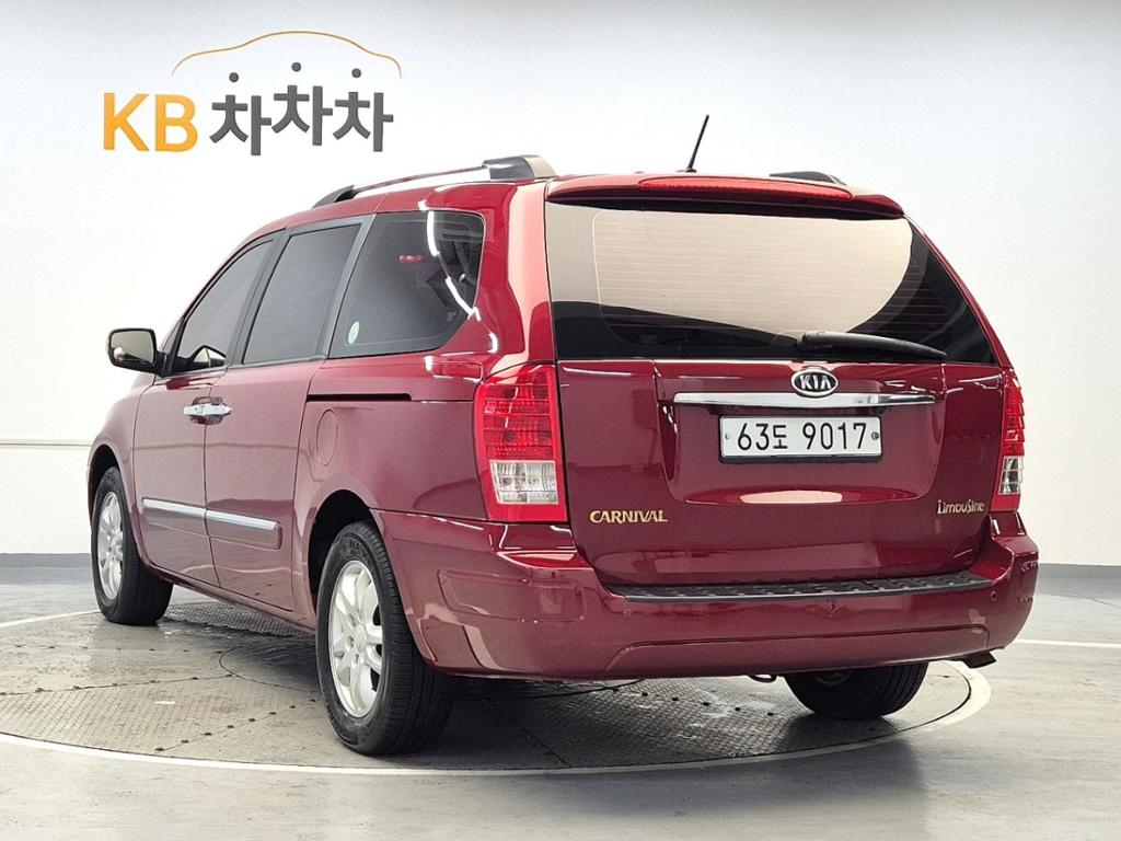 2012 KIA CARNIVAL R 
