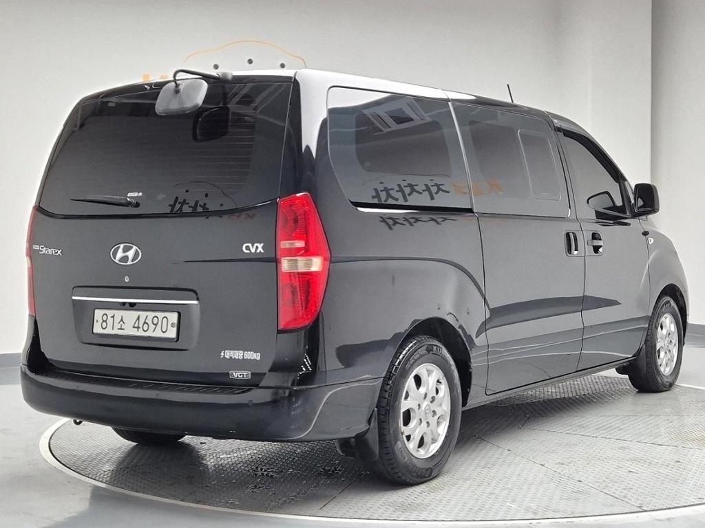 2013 HYUNDAI GRAND STAREX 