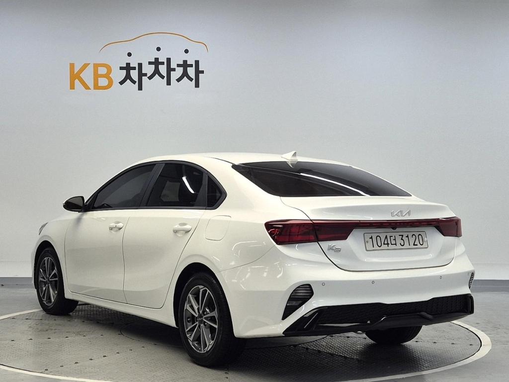 2022 KIA THE NEW K3 