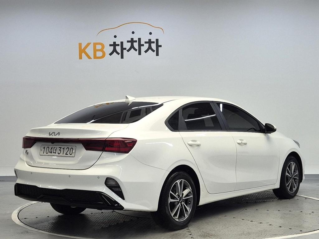 2022 KIA THE NEW K3 
