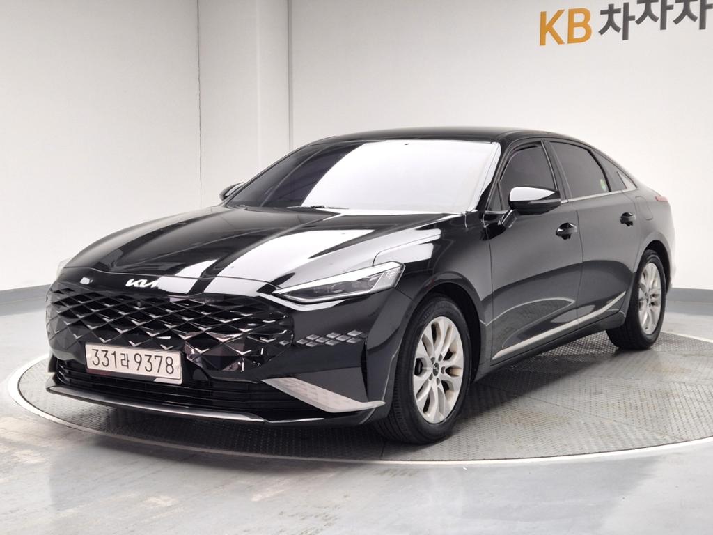 2022 KIA K8 