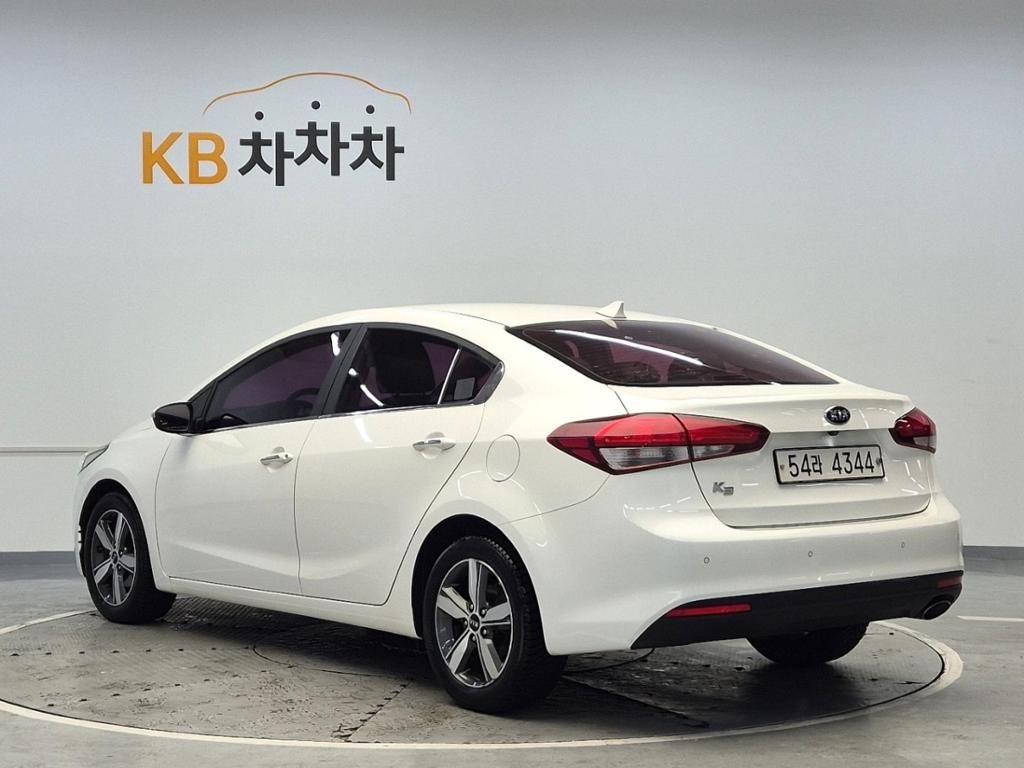 2018 KIA THE NEW K3 