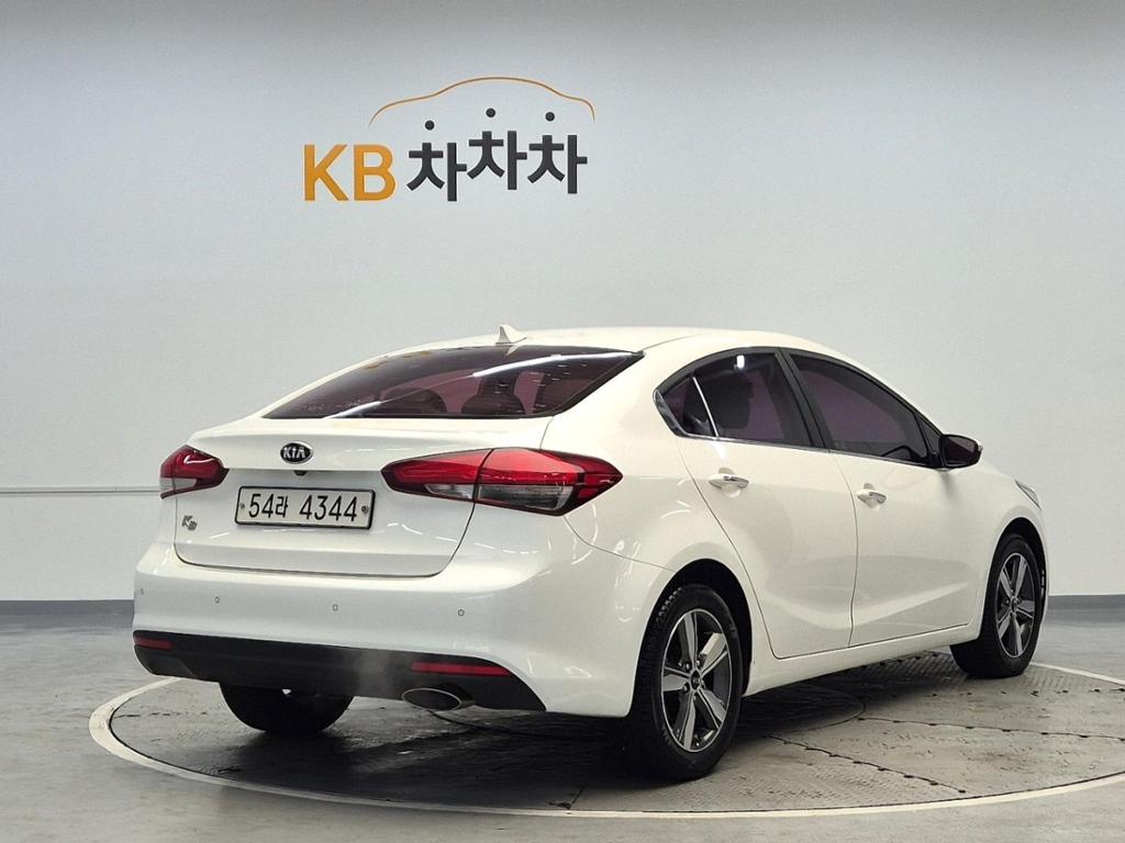 2018 KIA THE NEW K3 