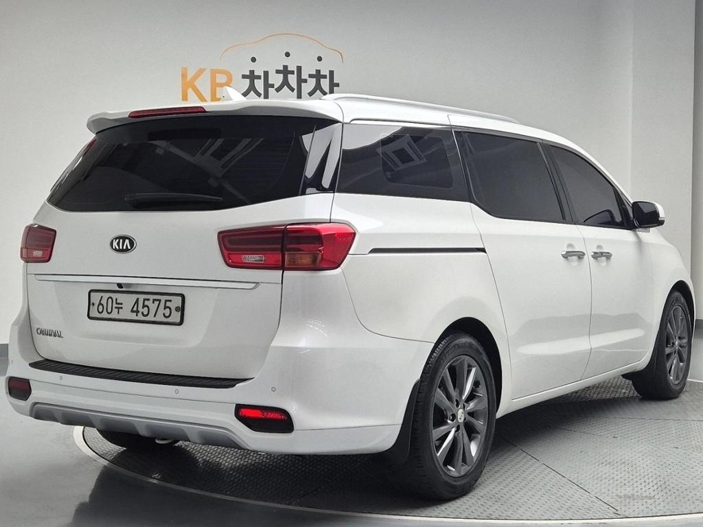 2019 KIA THE NEW CARNIVAL 