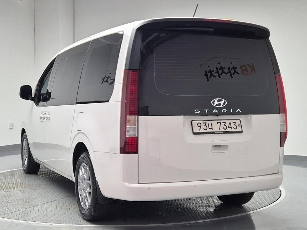 2022 HYUNDAI STARIA 