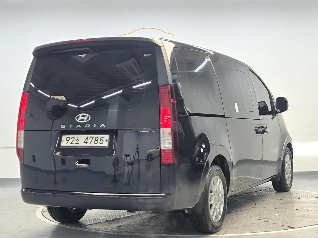 2022 HYUNDAI STARIA 