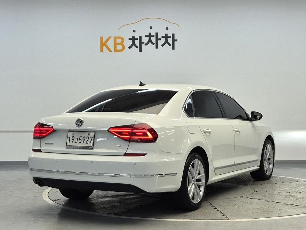 2018 VOLKSWAGEN THE NEW PASSAT (7Gen) 