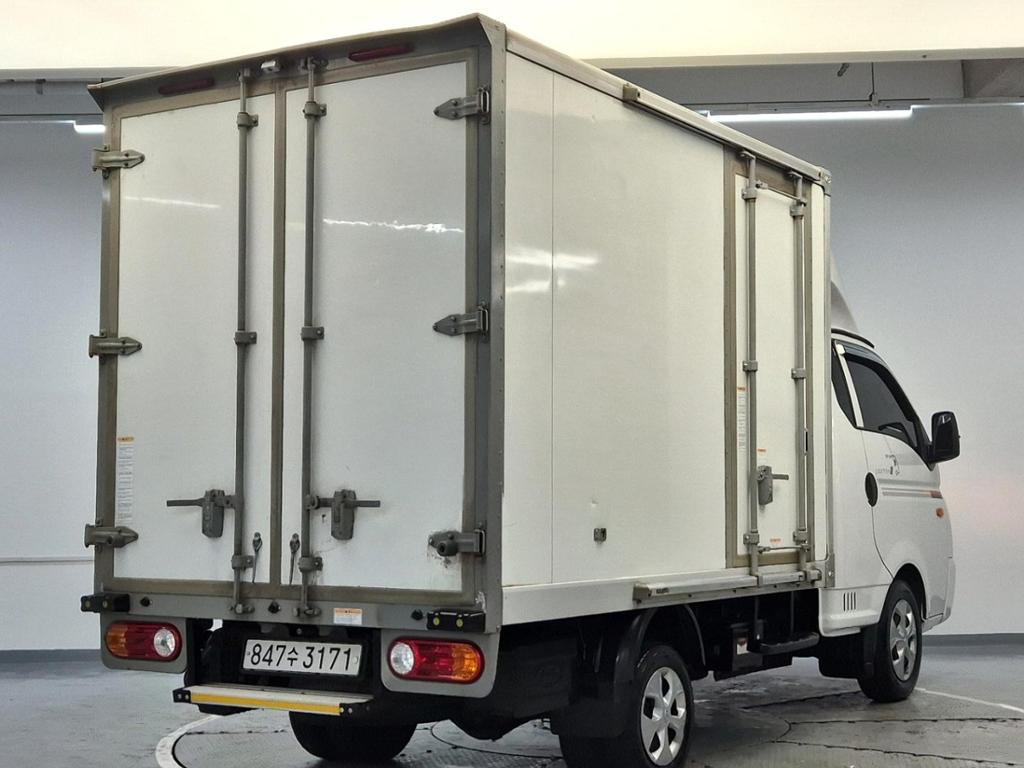 2022 HYUNDAI PORTER II 