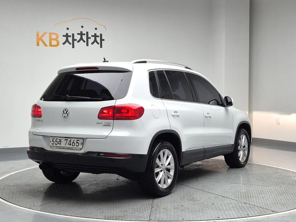 2015 VOLKSWAGEN TIGUAN 