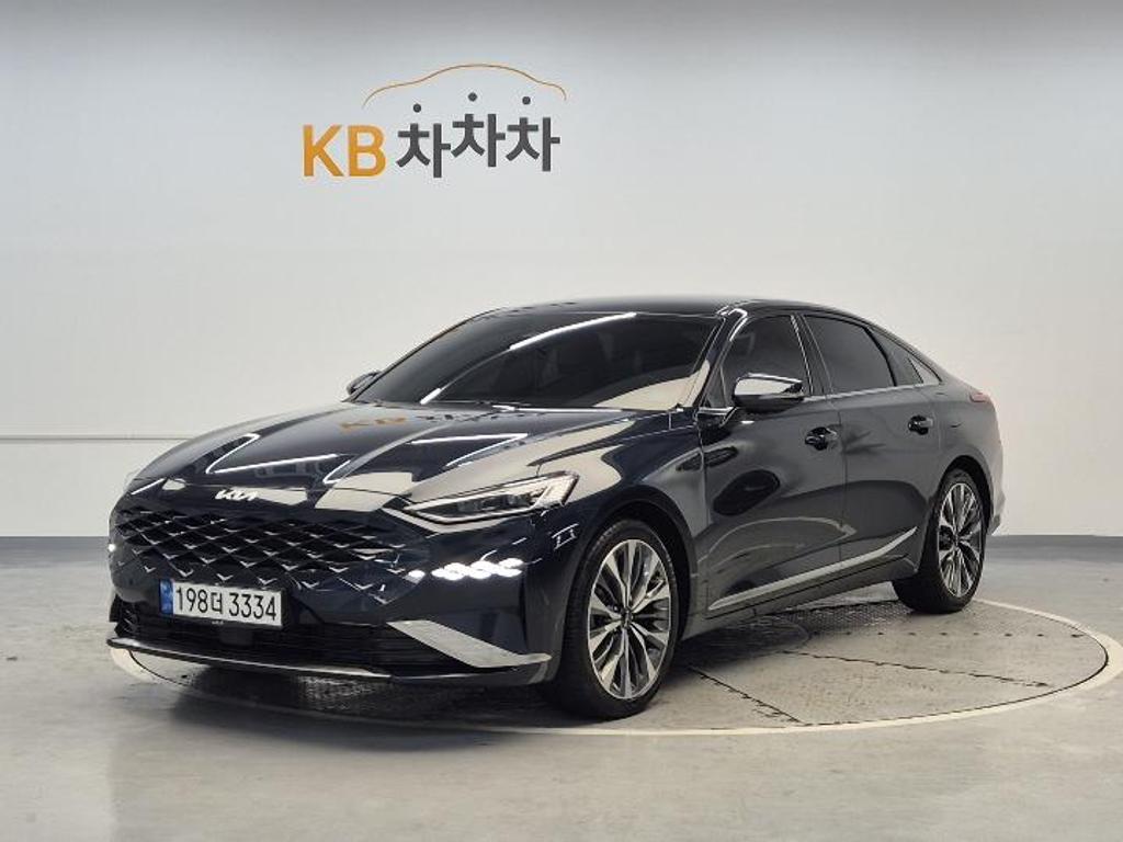 2022 KIA K8 