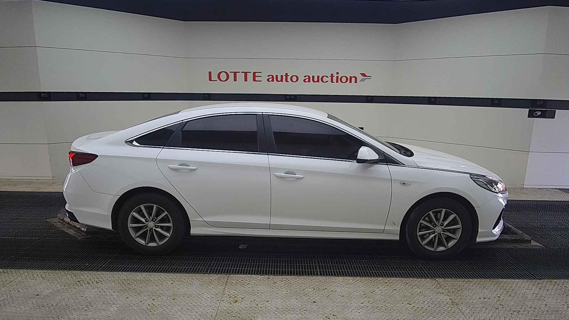 2019 HYUNDAI LF SONATA NEWRISE LPi Style