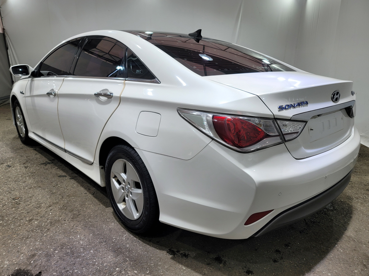 2012 HYUNDAI YF SONATA HYBRID 