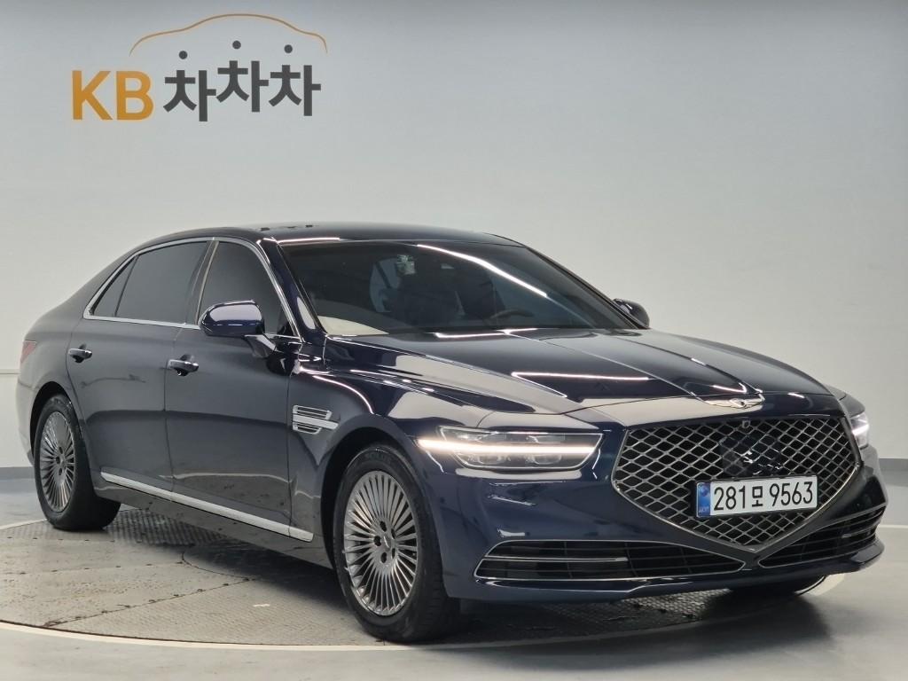 2021 GENESIS G90 