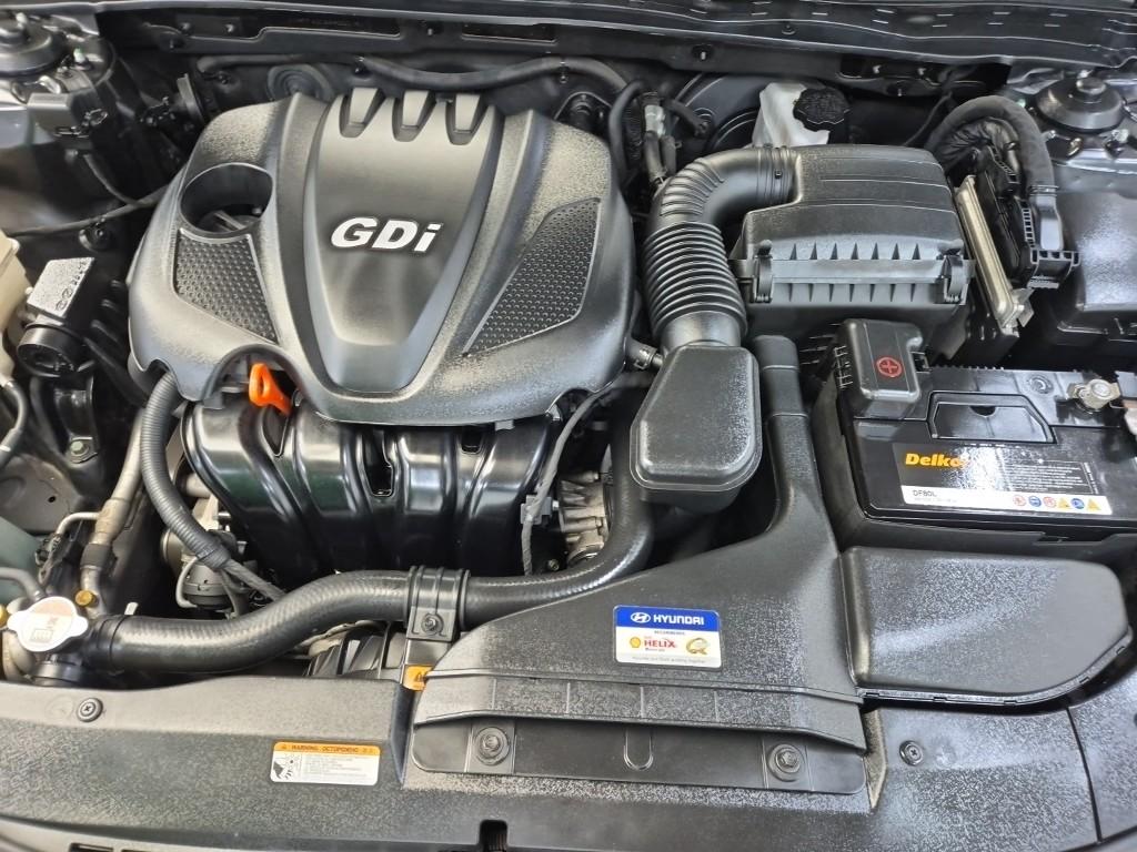 2011 HYUNDAI GRANDEUR HG 