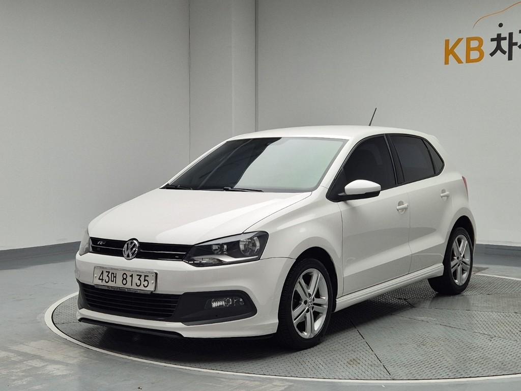 2014 VOLKSWAGEN THE NEW POLO (5Gen) 