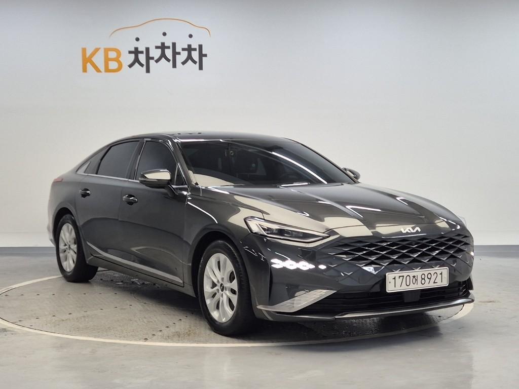 2022 KIA K8 