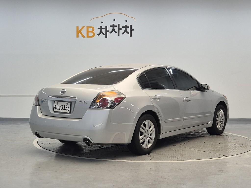 2011 NISSAN ALTIMA 