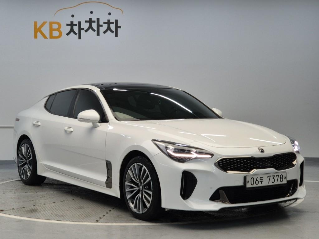 2018 KIA STINGER 