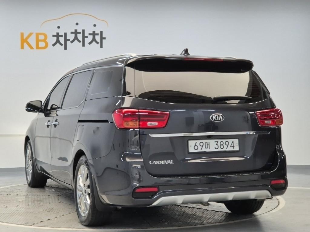 2019 KIA THE NEW CARNIVAL 