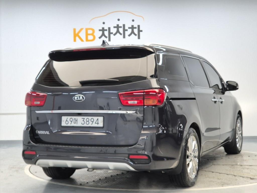 2019 KIA THE NEW CARNIVAL 