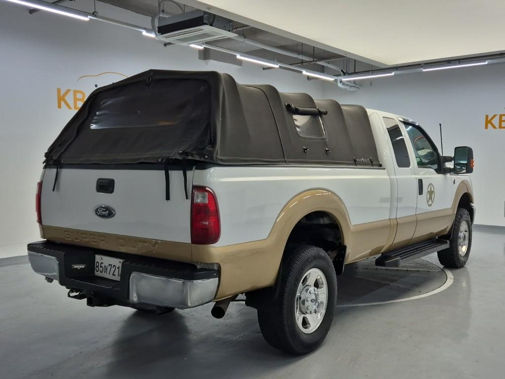 2011 FORD F-350 