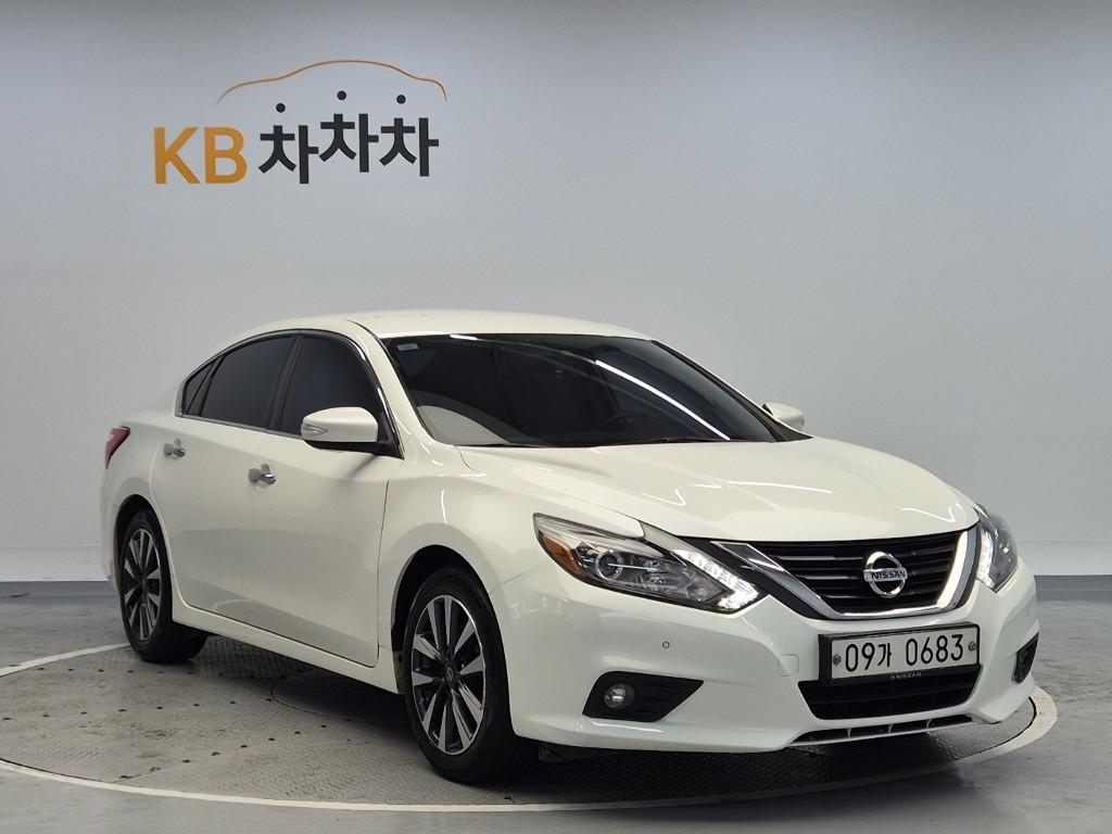 2017 NISSAN ALTIMA 