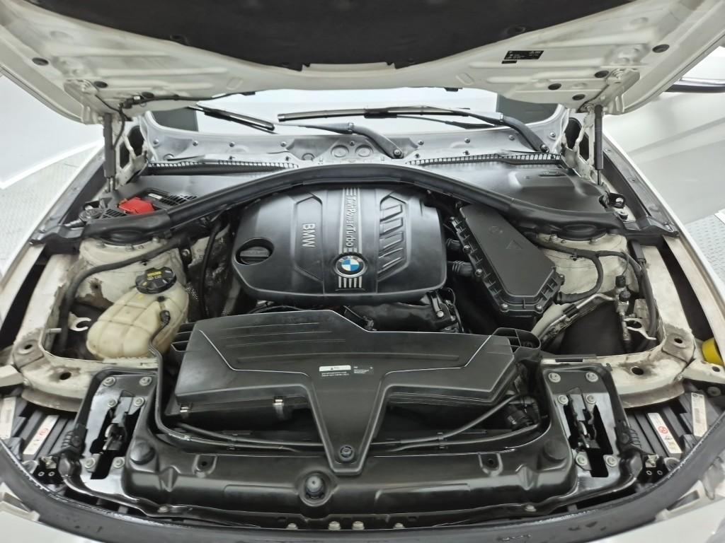 2015 BMW 3 Series (6Gen) 